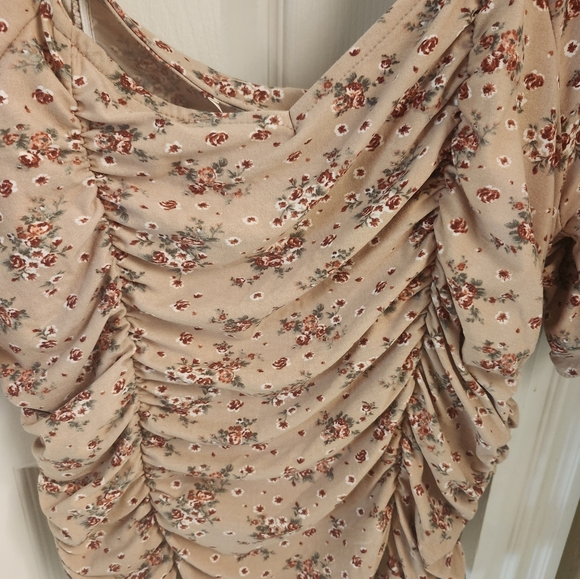 Soft floral top XL - Picture 2 of 5